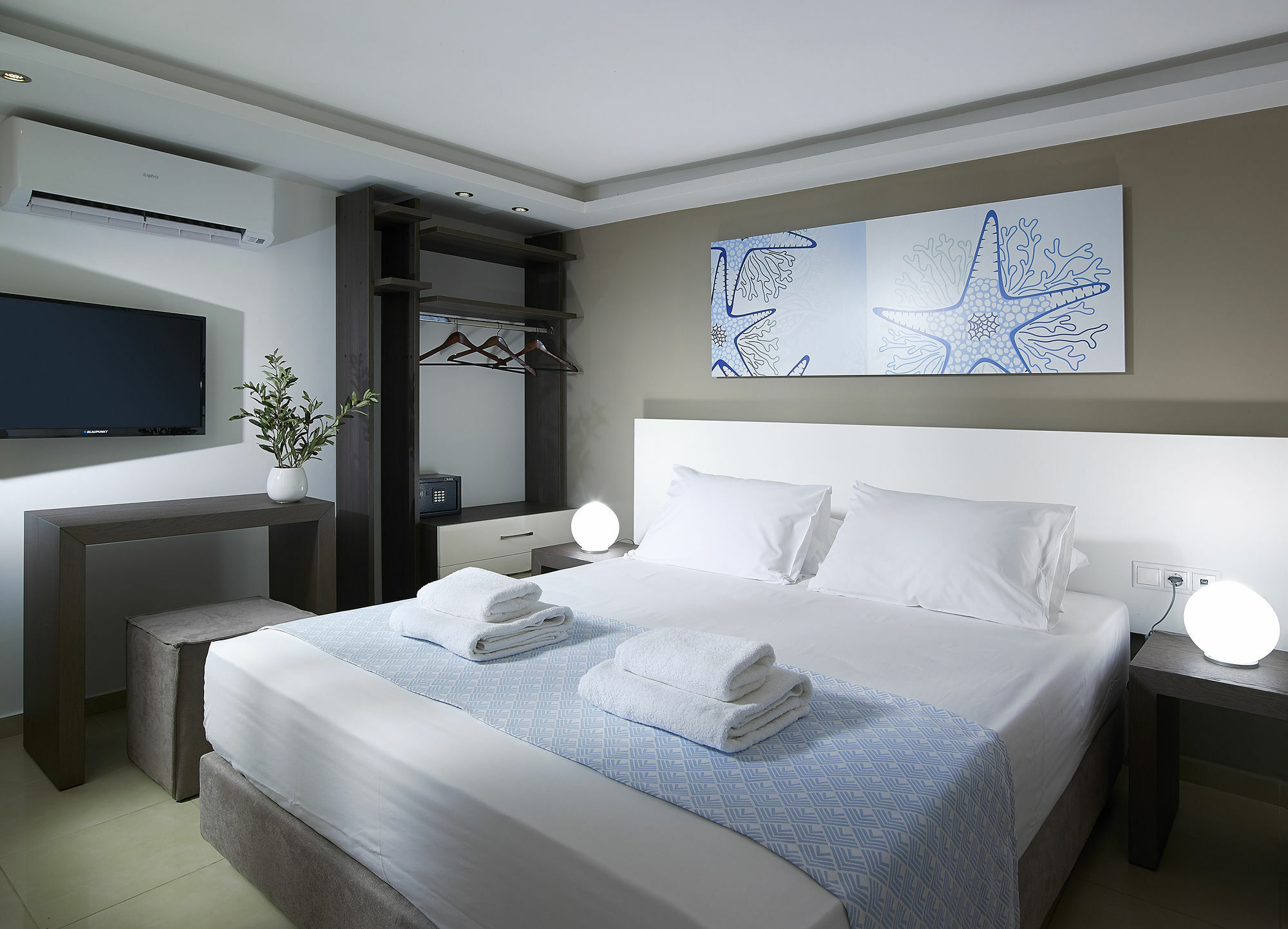 Coral Apartments Ierapetra  Exterior photo